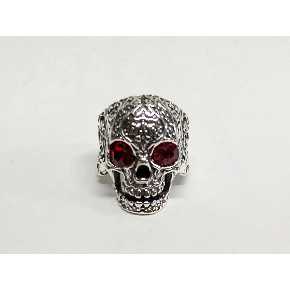 New Skull Ring Mens Womens Size 8 Silver Tone Red‎ Rhinestone Eyes Gothic Biker